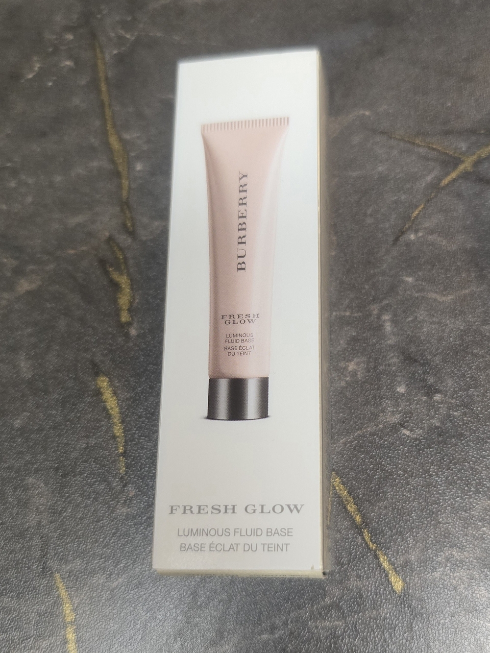 Burberry Fresh Glow Luminous Fluid Base - Travel Size